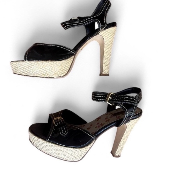 Black patent buckle and tan weave heels with buckles - Picture 2 of 6